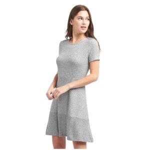 🔘Gap Ribbed Softspun Fit and Flare Dress🔘